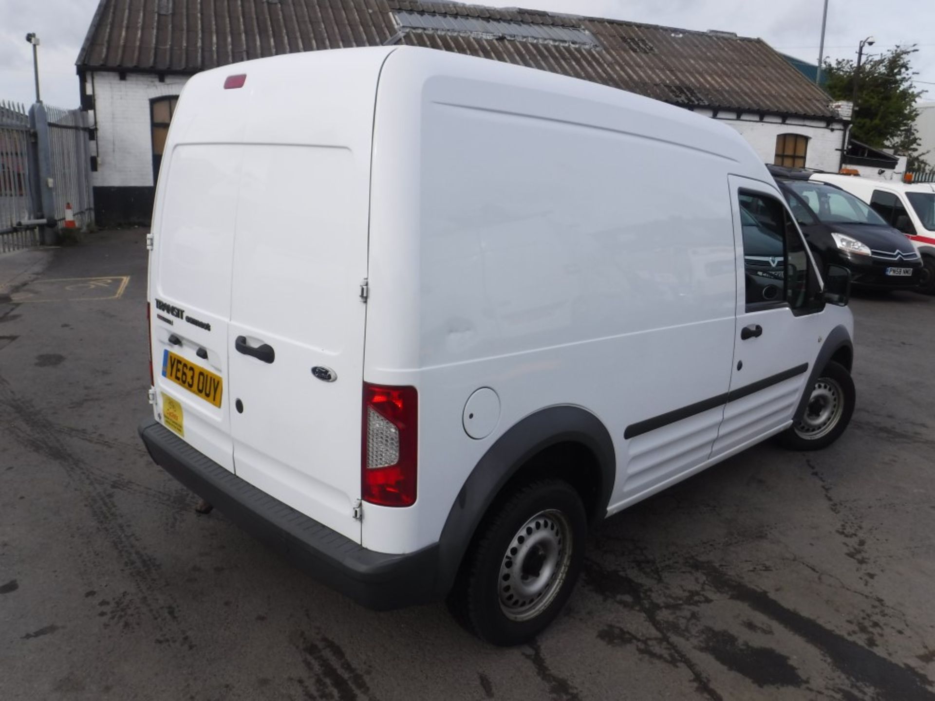 63 reg FORD TRANSIT CONNECT 90 T230 VAN, 1ST REG 10/13,TEST 10/18, 150766M WARRANTED, V5 HERE, 1 - Image 4 of 5