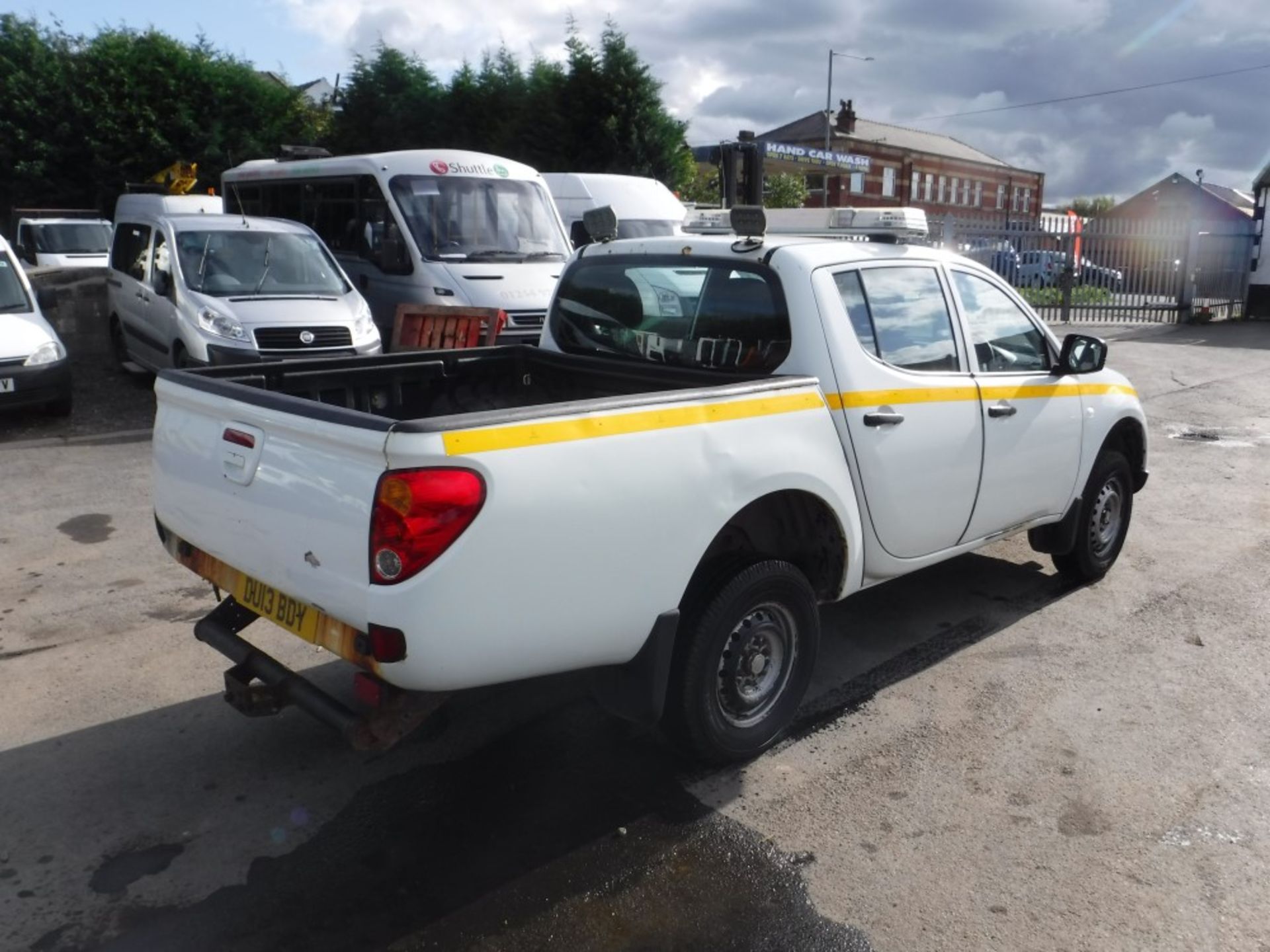 13 reg MITSUBISHI L200 4WORK DCB 4 X 4 PICKUP, 1ST REG 03/13, TEST 03/19, 70220M WARRANTED, V5 HERE, - Image 4 of 5