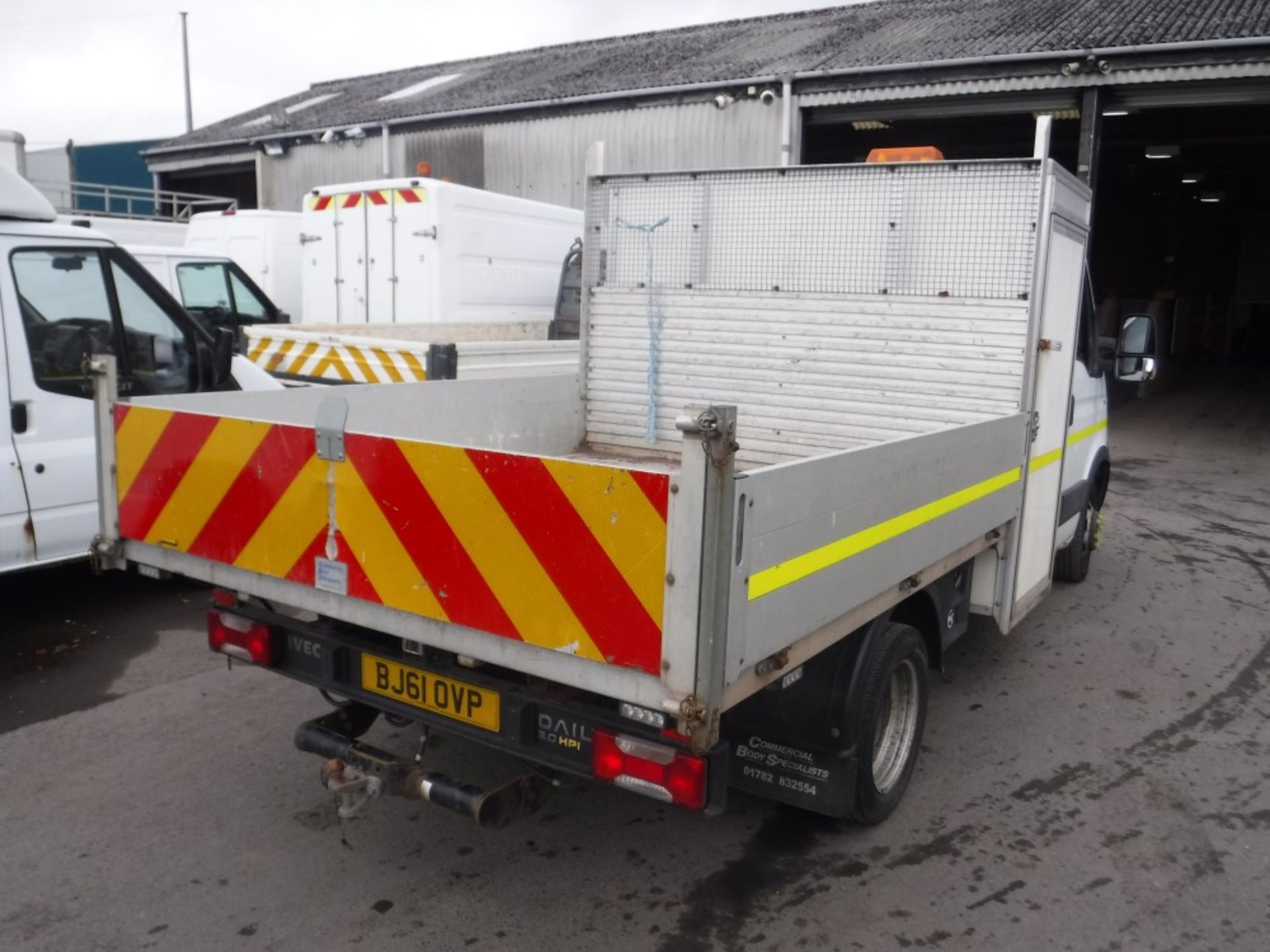 61 reg IVECO DAILY 35C15 MWB TIPPER (DIRECT COUNCIL) 1ST REG 10/11, 38285M, V5 HERE, 1 OWNER FROM - Image 4 of 5