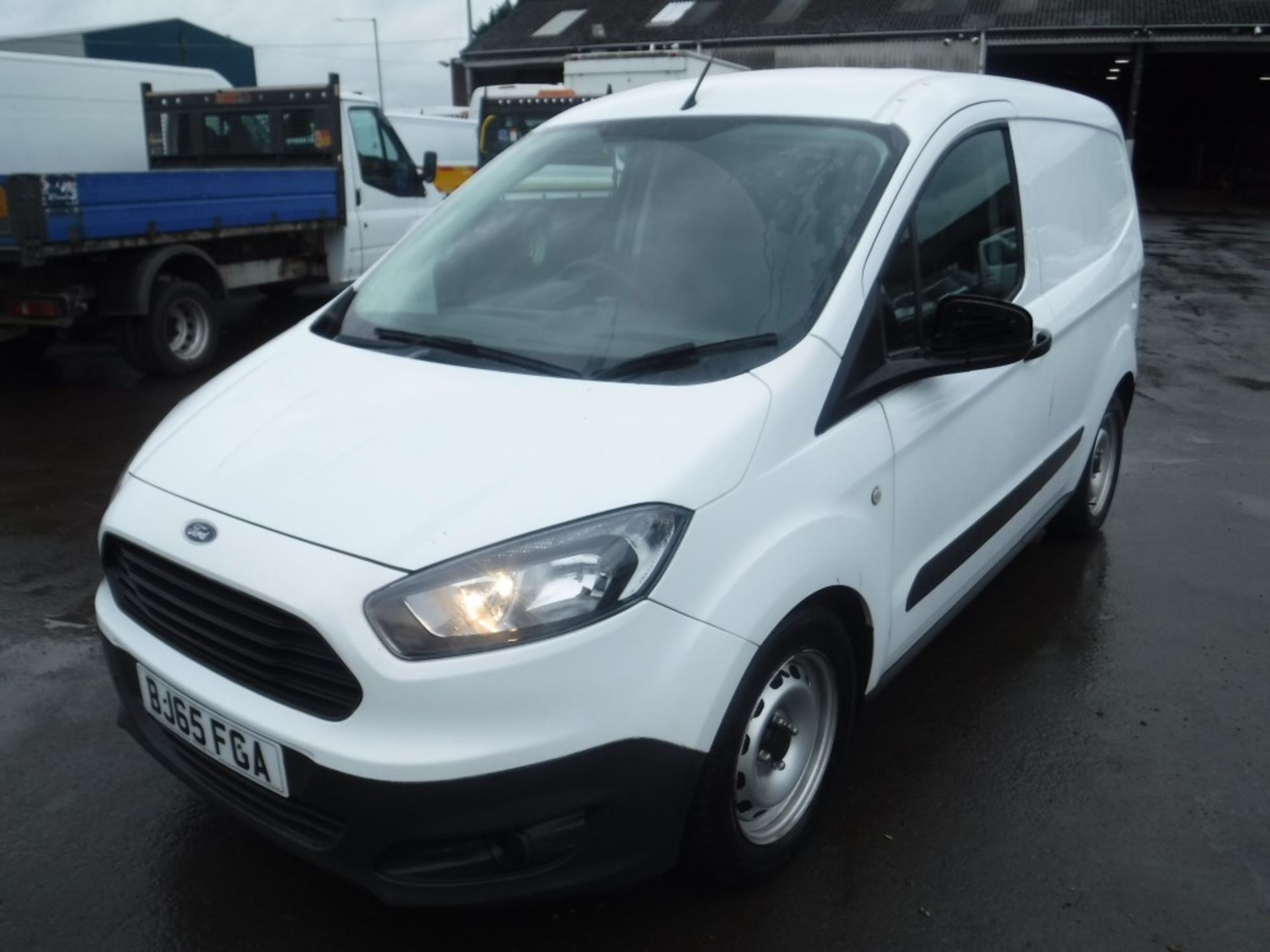 65 reg FORD TRANSIT COURIER BASE TDCI, 1ST REG 09/15, TEST 10/19, 90580M WARRANTED, V5 HERE, 1 OWNER - Image 2 of 6