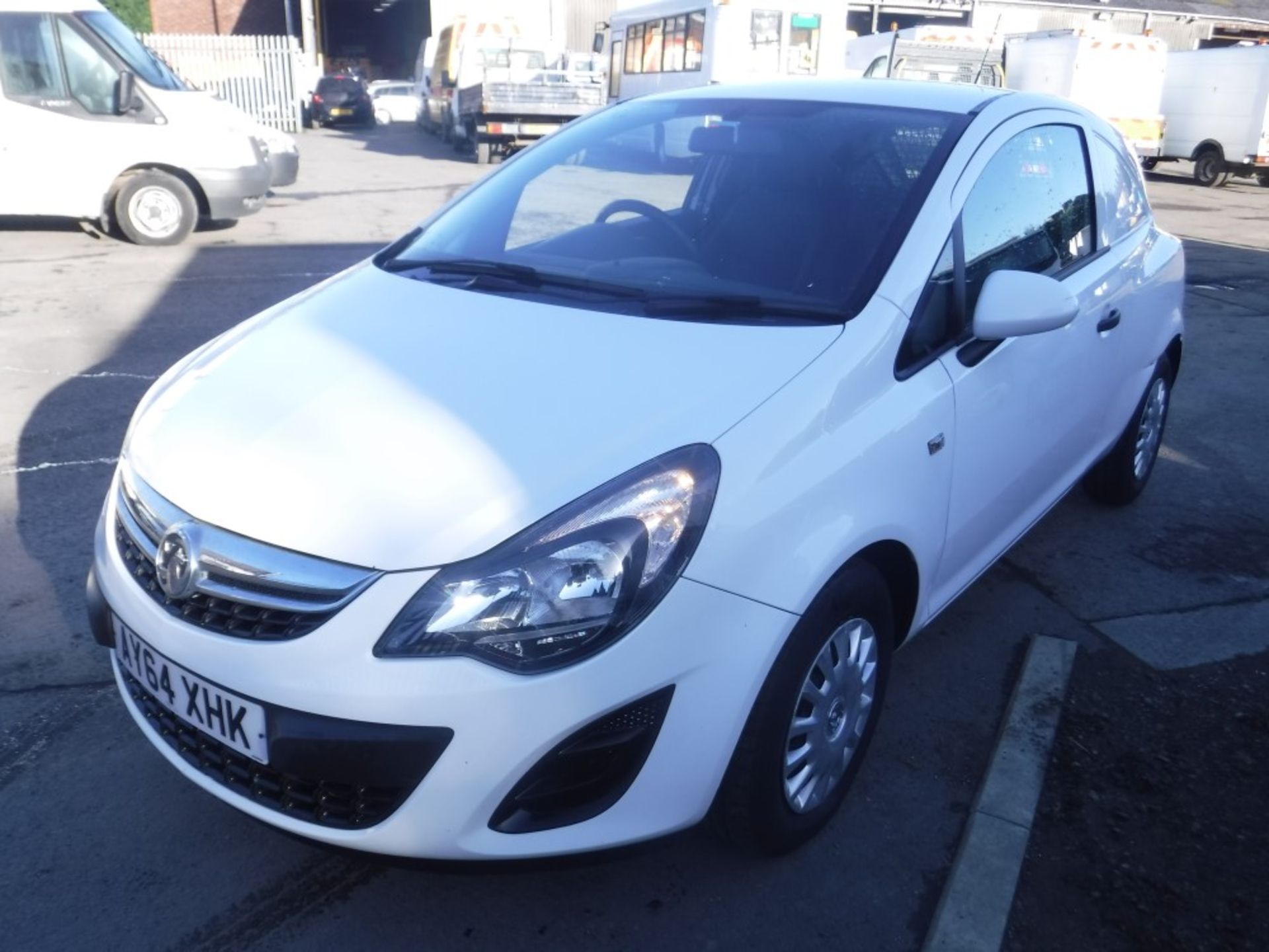 64 reg VAUXHALL CORSA CDTI VAN, 1ST REG 09/14, TEST 09/19, 91973M WARRANTED, V5 HERE, 1 OWNER FROM - Image 2 of 6