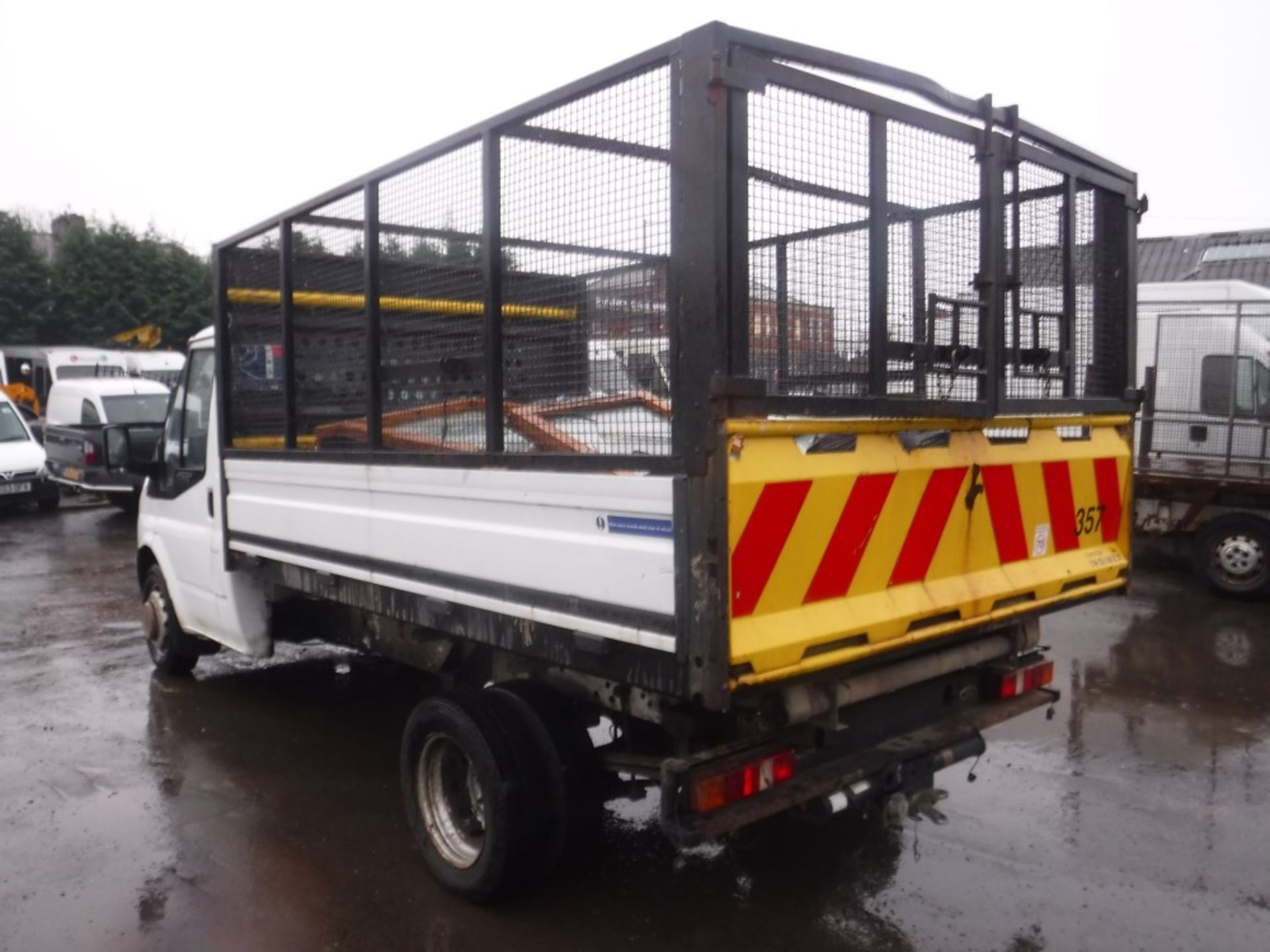 57 reg FORD TRANSIT 100 T350M RWD TIPPER, 1ST REG 02/08, 112593M WARRANTED, V5 HERE, 1 OWNER FROM - Image 3 of 5