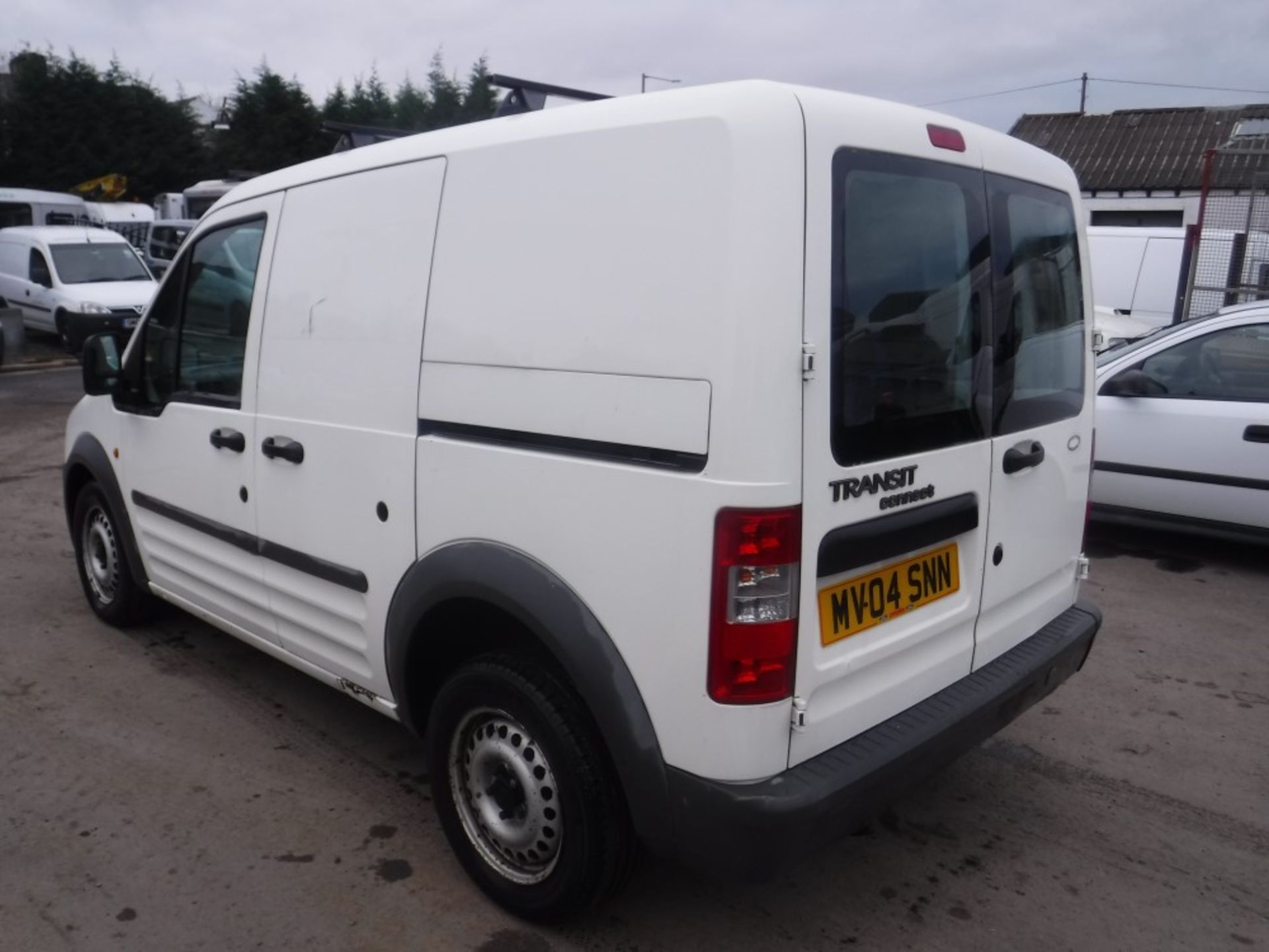 04 reg FORD TRANSIT CONNECT L200 TD SWB (DIRECT COUNCIL) 1ST REG 04/04, TEST 05/19, 52413M, V5 HERE, - Image 3 of 6