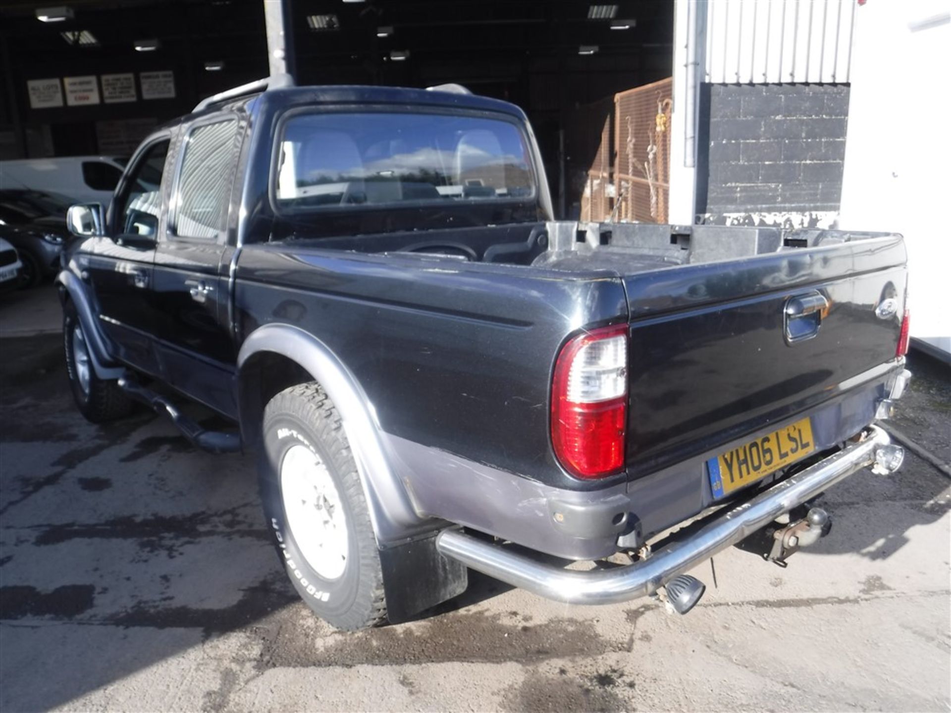 06 reg FORD RANGER 2.5 XLT WILDTRAK, 1ST REG 03/06, MILEAGE NOT DISPLAYED, PART V5 - GREEN SLIP ONLY - Image 3 of 5