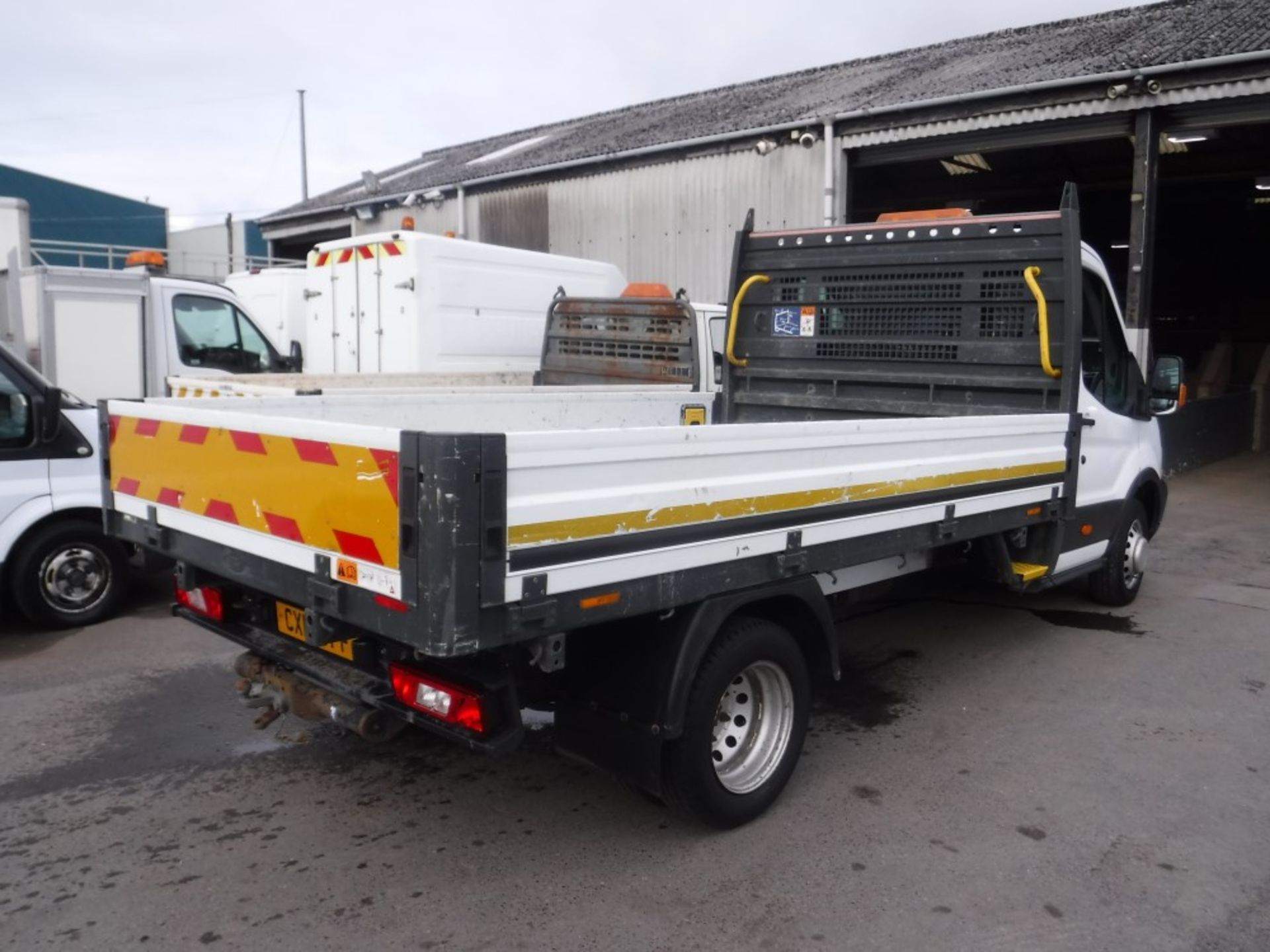 15 reg FORD TRANSIT 350 DROPSIDE, 1ST REG 03/15, TEST 06/19, 105282M WARRANTED, NO V5 [+ VAT] - Image 4 of 5