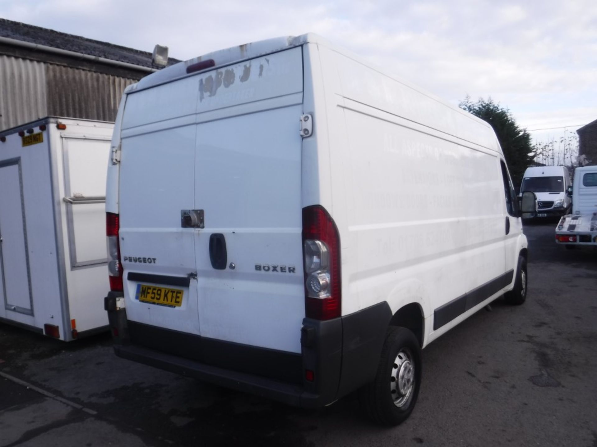 59 reg PEUGEOT BOXER 335 LWB DIESEL VAN, 1ST REG 09/09, TEST 10/19, 122062M WARRANTED, V5 HERE, 2 - Image 4 of 5