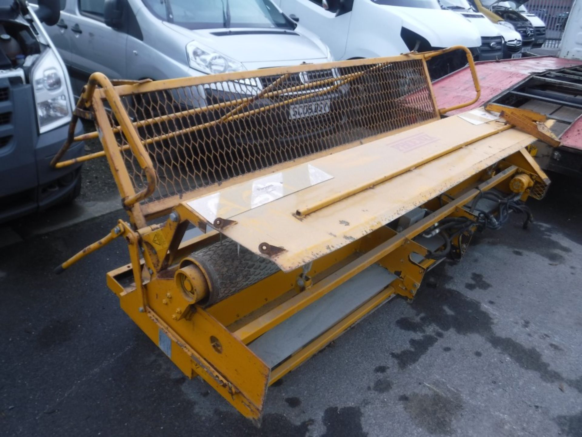 PHOENIX CHIPPING SPREADER BOX [+ VAT]