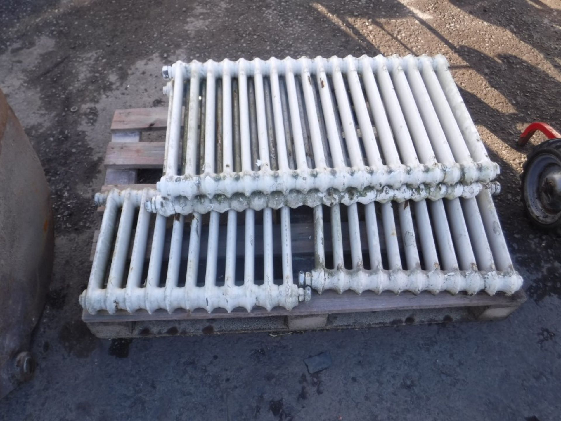 5 CAST IRON RADIATORS [NO VAT]