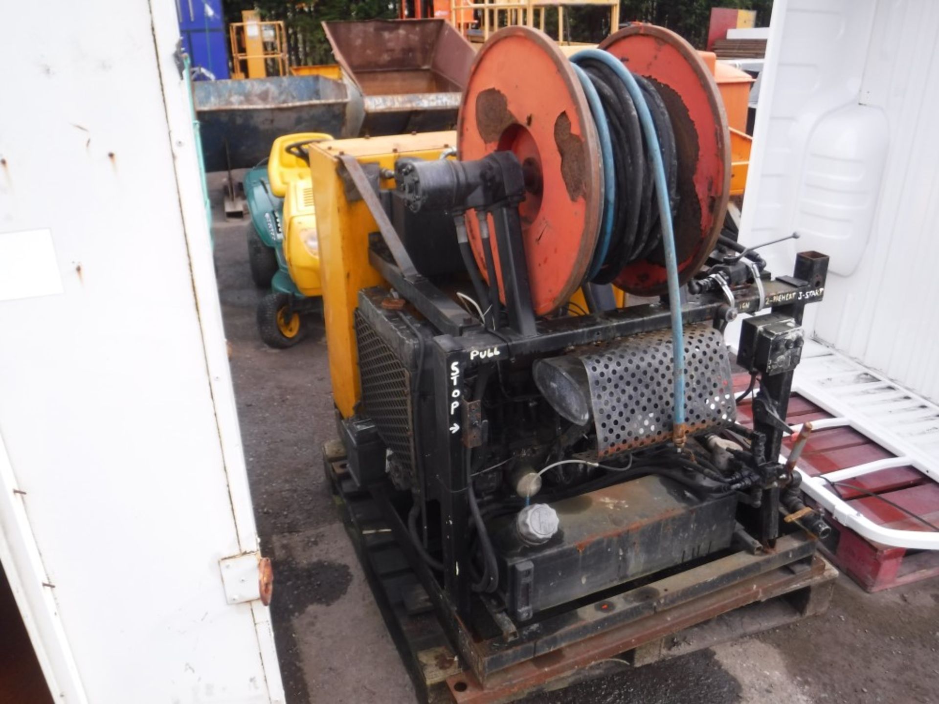 SKID MOUNTED HIGH PRESSURE WATER JETTING UNIT [+ VAT]