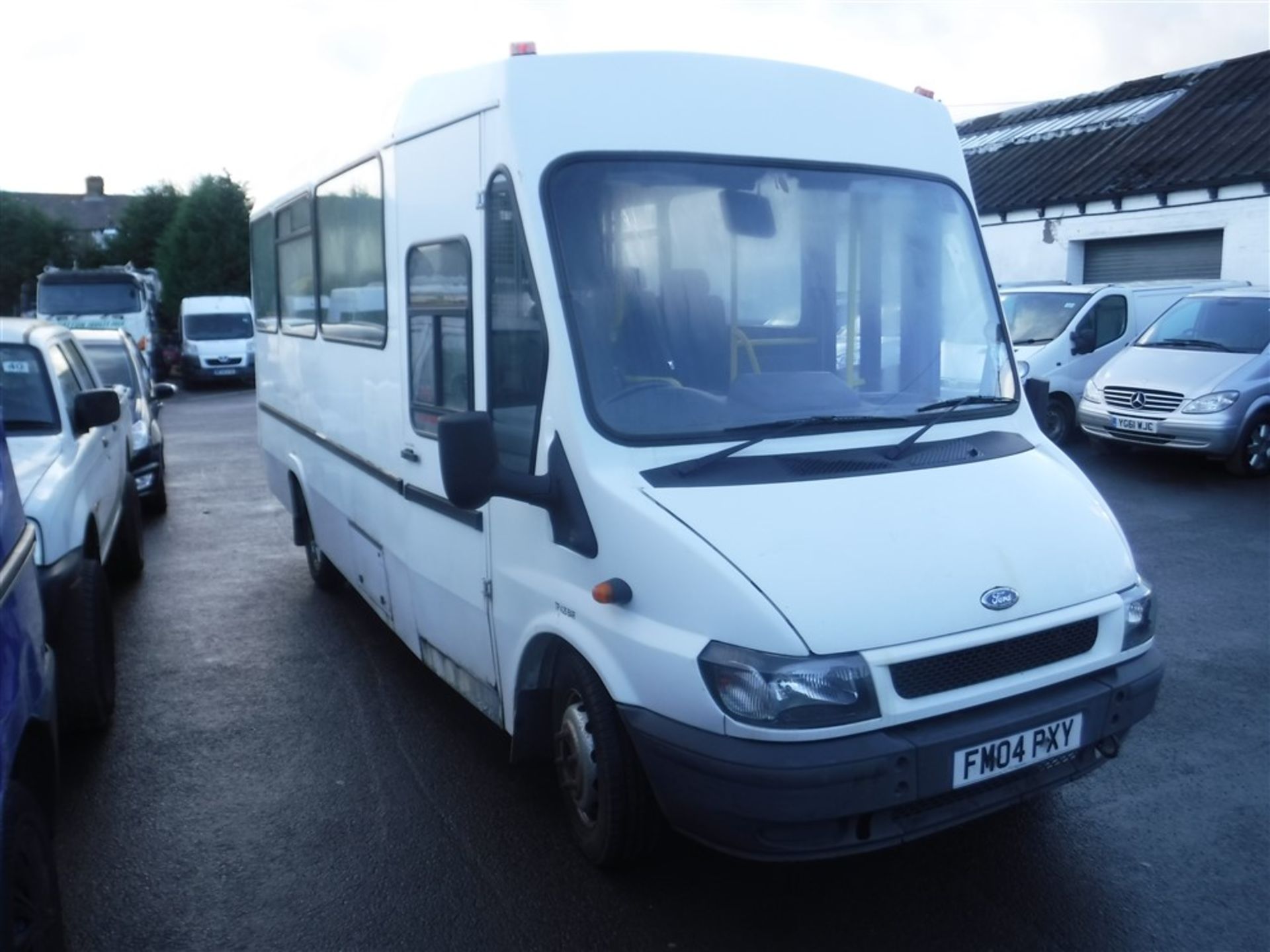 04 reg FORD TRANSIT 350 LWB MINIBUS, 1ST REG 06/04, TEST 10/19, 212245KM, V5 HERE, 1 FORMER