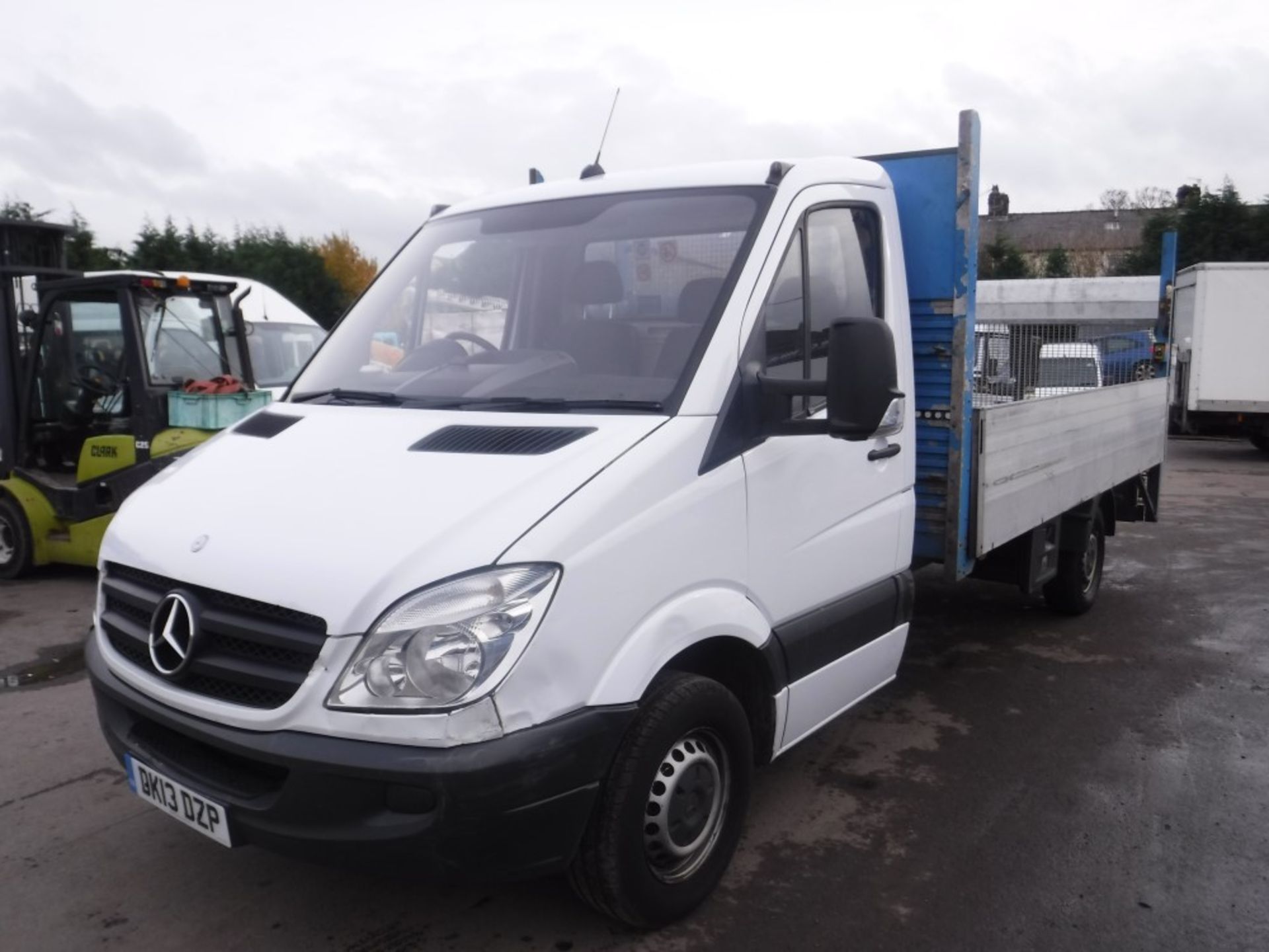 13 reg MERCEDES SPRINTER 313 CDI DROPSIDE, 1ST REG 07/13, TEST 05/19, 222538M WARRANTED, V5 HERE, - Image 2 of 5