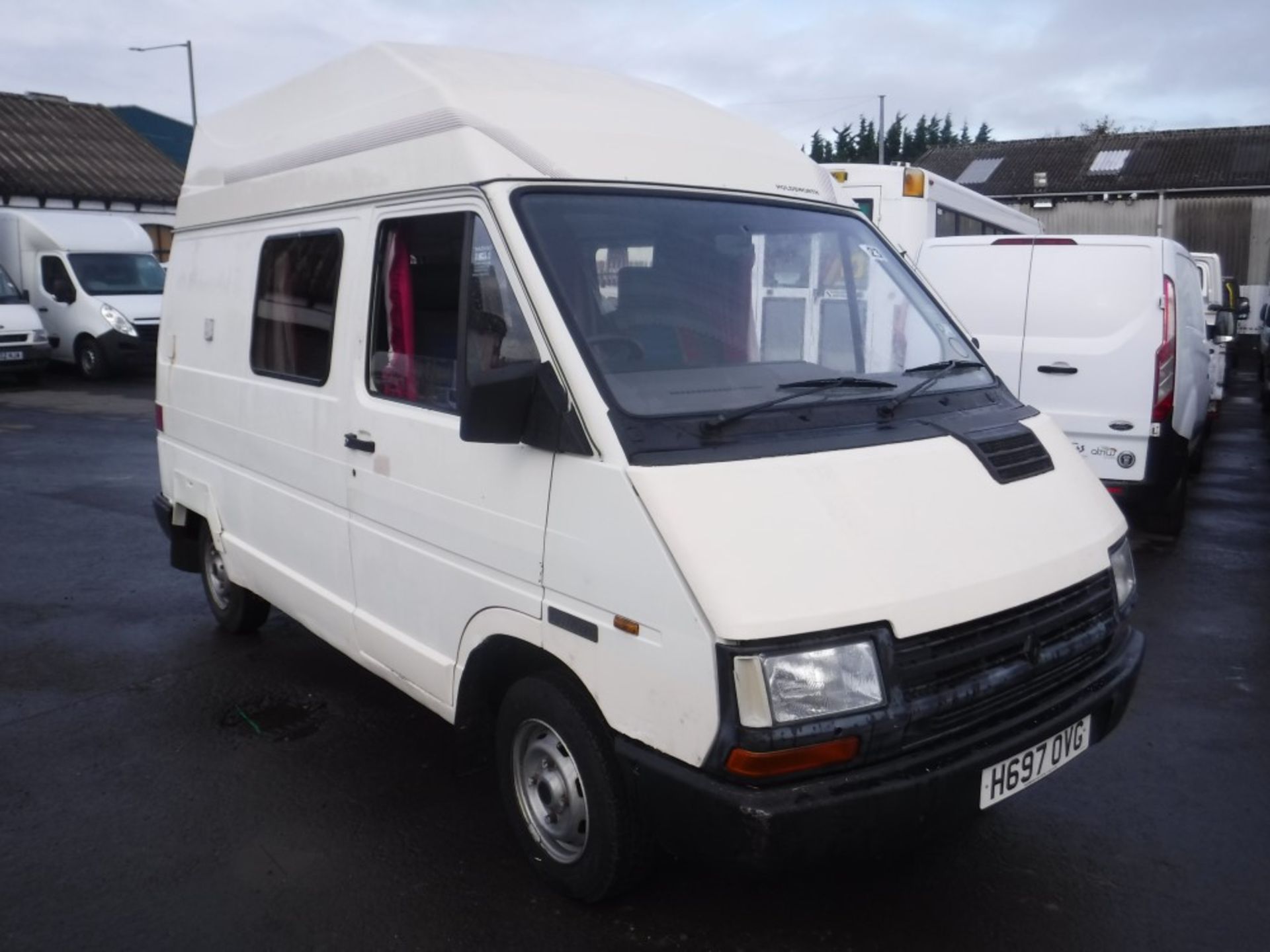 90 reg RENAULT TRAFFIC MOTORHOME, 1ST REG 09/90, 94000M NOT WARRANTED, V5 HERE, 7 FORMER KEEPERS [NO