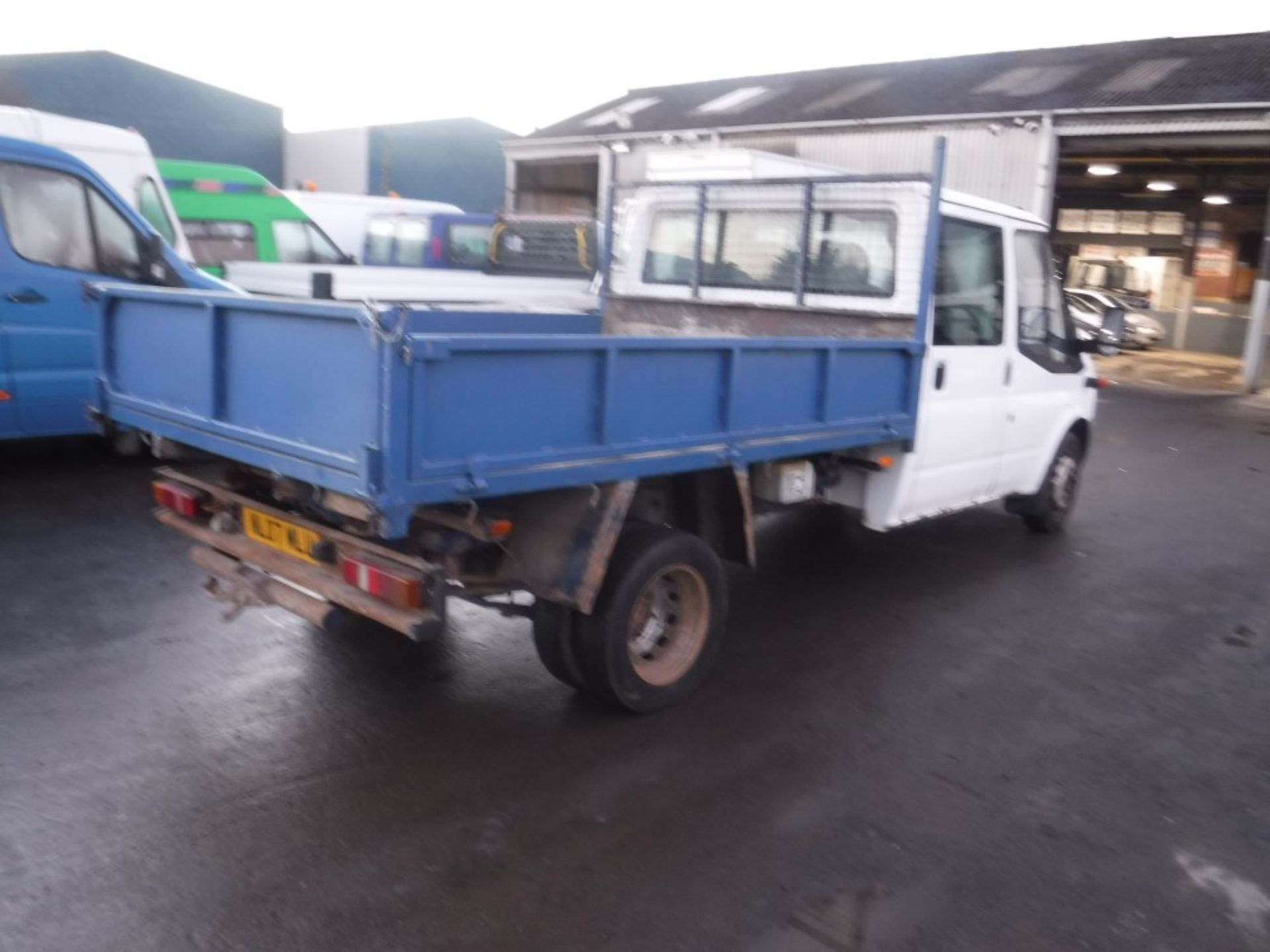 07 reg FORD TRANSIT 100 T350 D/C RWD TIPPER, 1ST REG 04/07, TEST 05/19, 139166M WARRANTED, V5 - Image 4 of 5