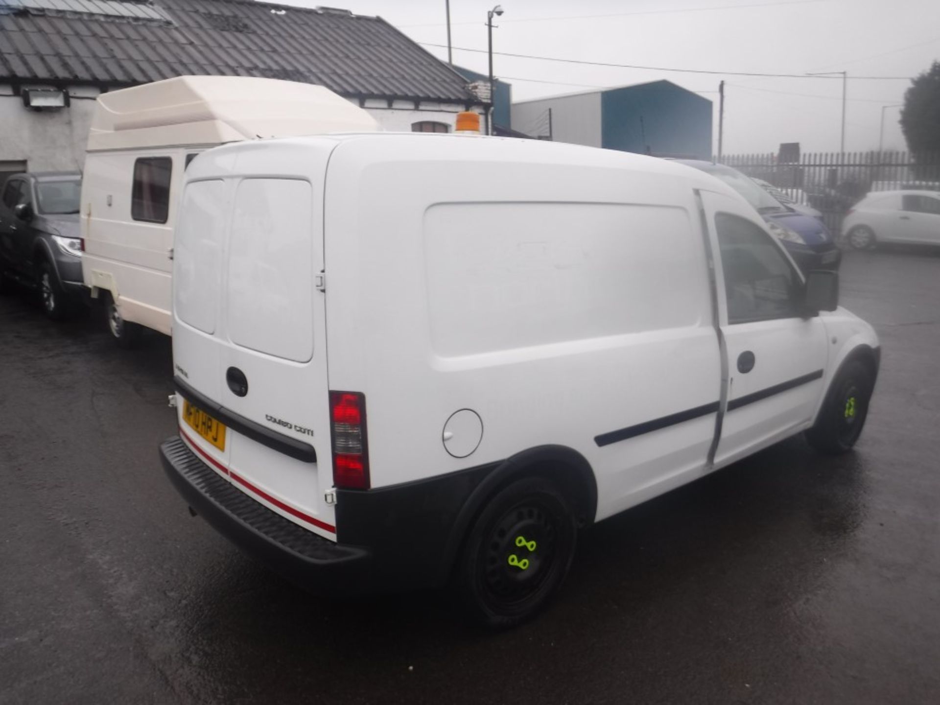 10 reg VAUXHALL COMBO 2000 CDTI VAN (DIRECT ELECTRICITY NW) 1ST REG 03/10, 125799M, V5 MAY FOLLOW [+ - Image 4 of 5