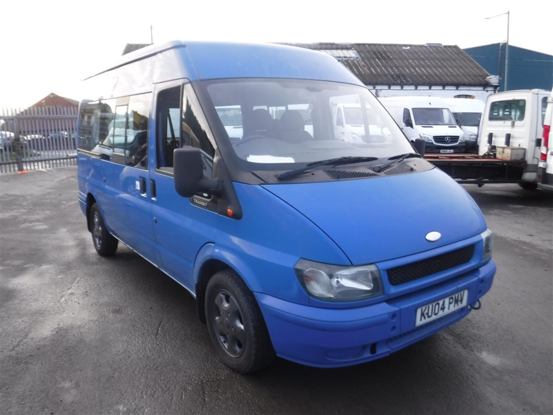 04 reg FORD TRANSIT MWB MINIBUS, 1ST REG 03/04, TEST 04/19, 161277M, V5 HERE, 5 FORMER KEEPERS [NO