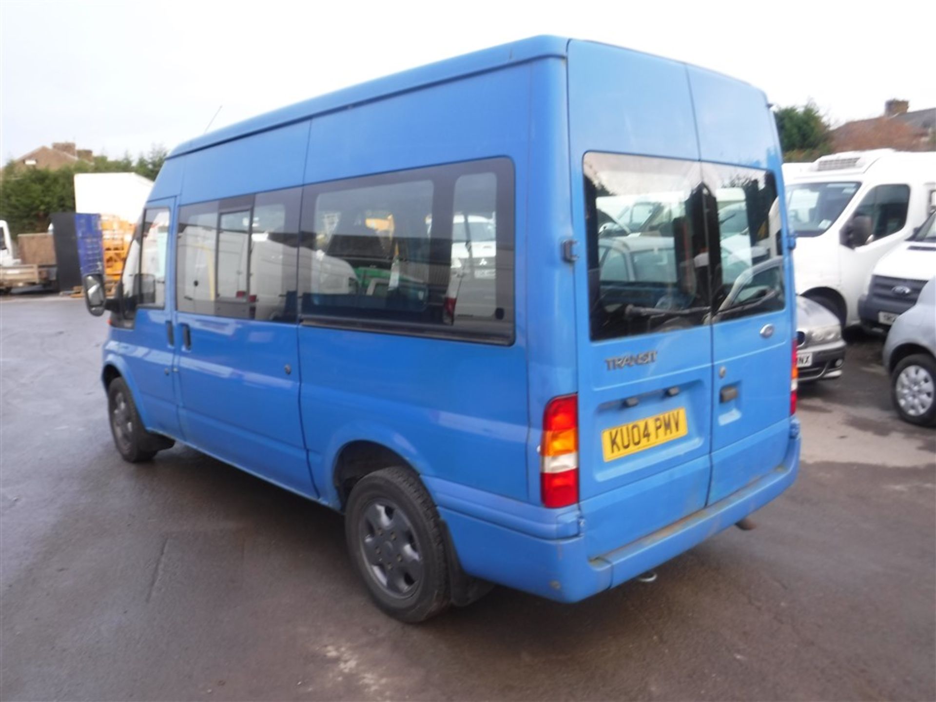 04 reg FORD TRANSIT MWB MINIBUS, 1ST REG 03/04, TEST 04/19, 161277M, V5 HERE, 5 FORMER KEEPERS [NO - Image 3 of 6