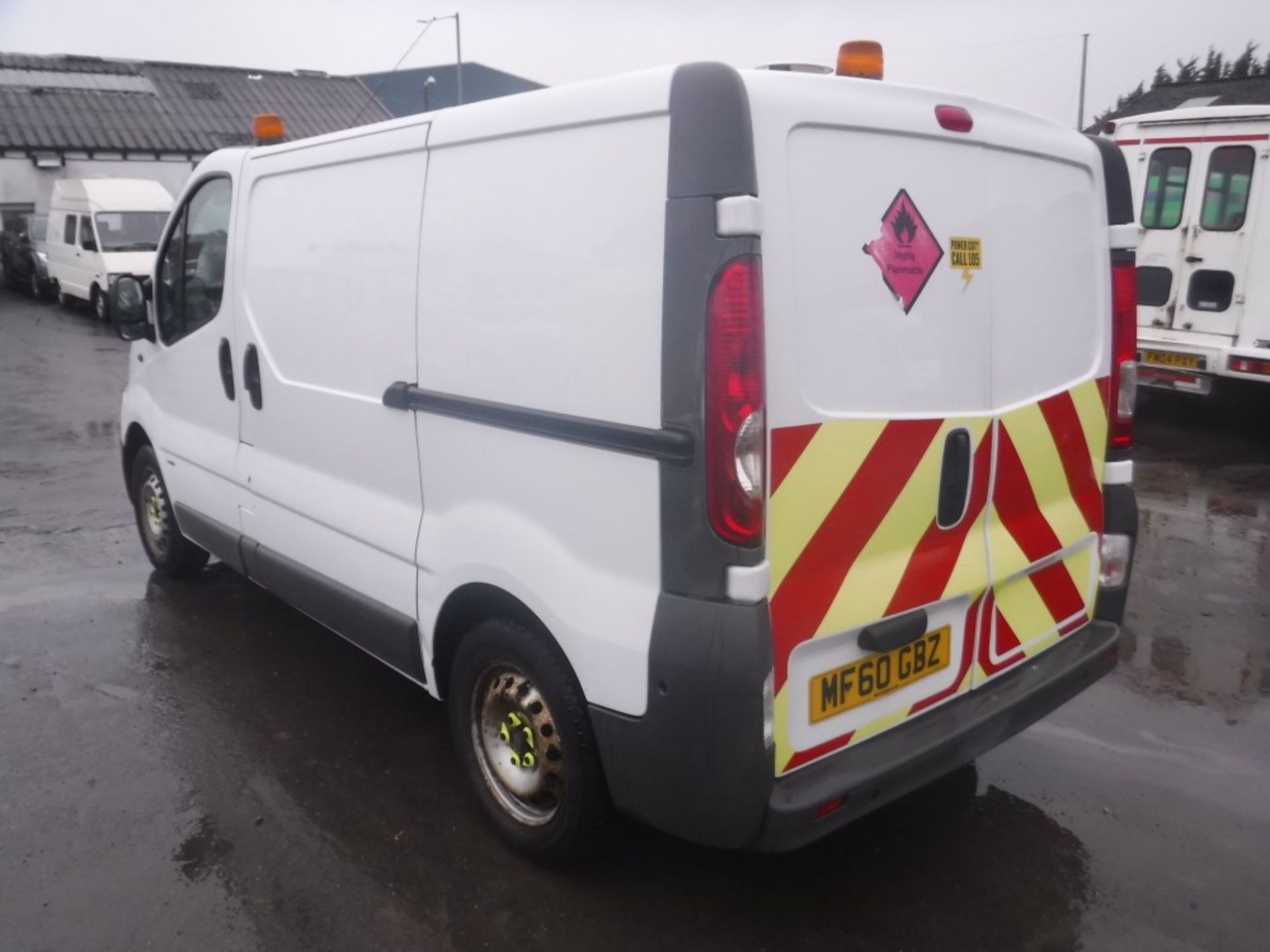 60 reg VAUXHALL VIVARO 2900 CDTI SWB (DIRECT ELECTRICITY NW) 1ST REG 09/10, TEST 09/19, 156866M, - Image 3 of 5