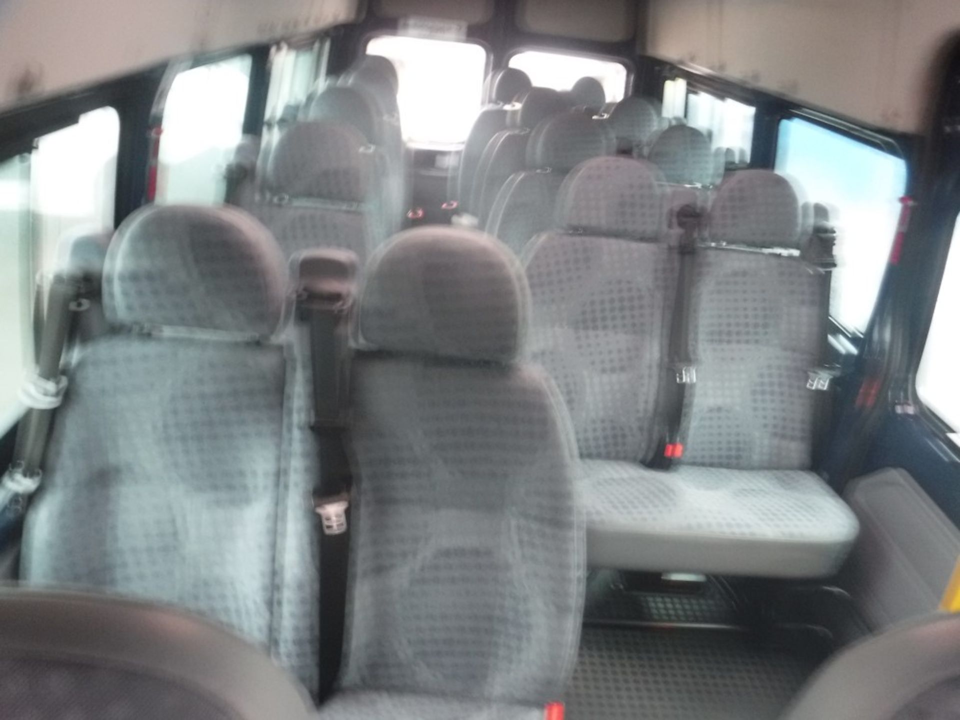 13 reg FORD TRANSIT 135 T430 RWD 17 SEAT MINIBUS, 1ST REG 03/13, TEST 03/19, 80103M WARRANTED, V5 - Image 5 of 6