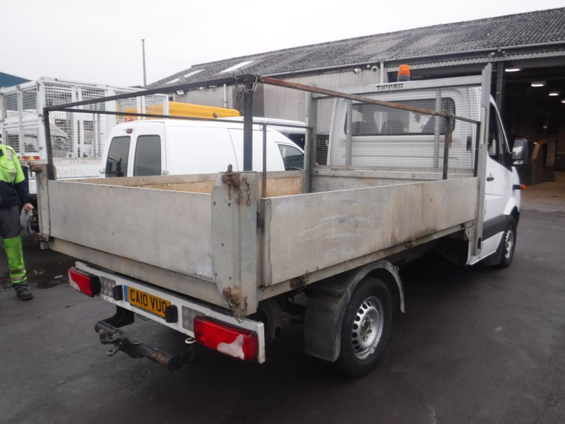 10 reg MERCEDES SPRINTER 313 CDI TIPPER, 1ST REG 06/10, TEST 03/19, 161929M, V5 HERE, 4 FORMER - Image 4 of 5