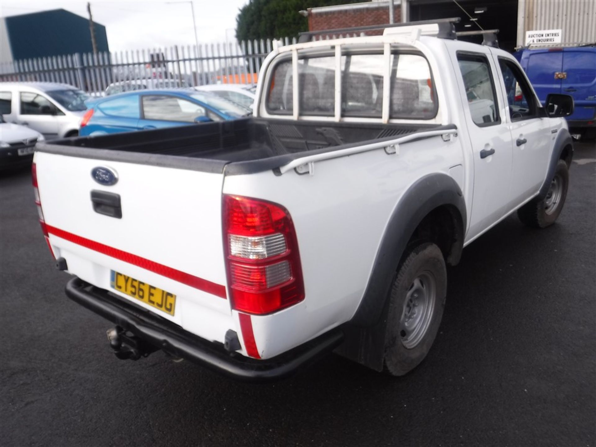 56 reg FORD RANGER D/C 4WD PICKUP, 1ST REG 11/06, TEST 10/19, 94192M WARRANTED, V 5 HERE, 1 OWNER - Bild 4 aus 6