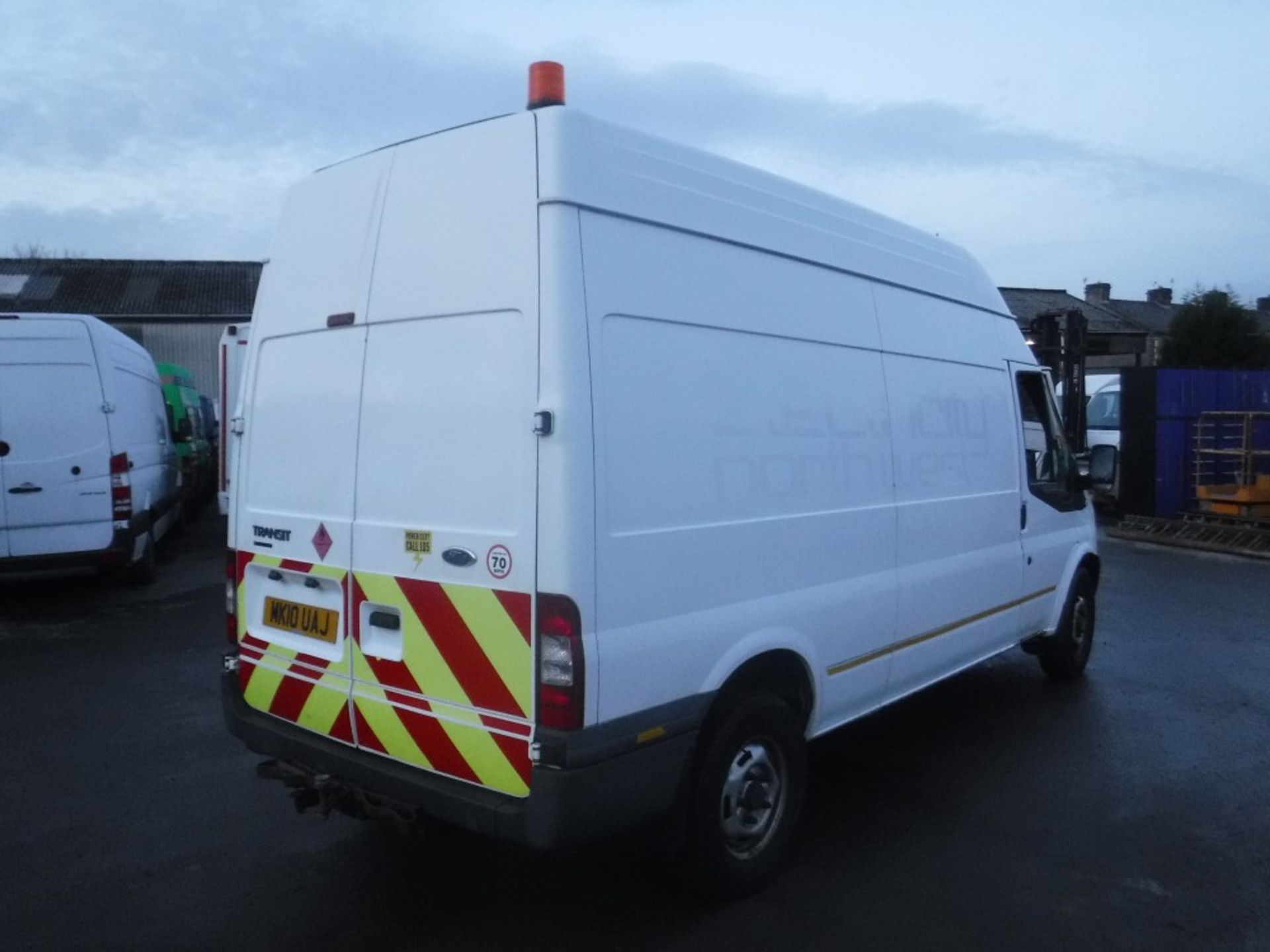 10 reg FORD TRANSIT 115 T350L RWD, 1ST REG 07/10, 127622M WARRANTED, V5 HERE, 1 OWNER FROM NEW [NO - Image 4 of 5