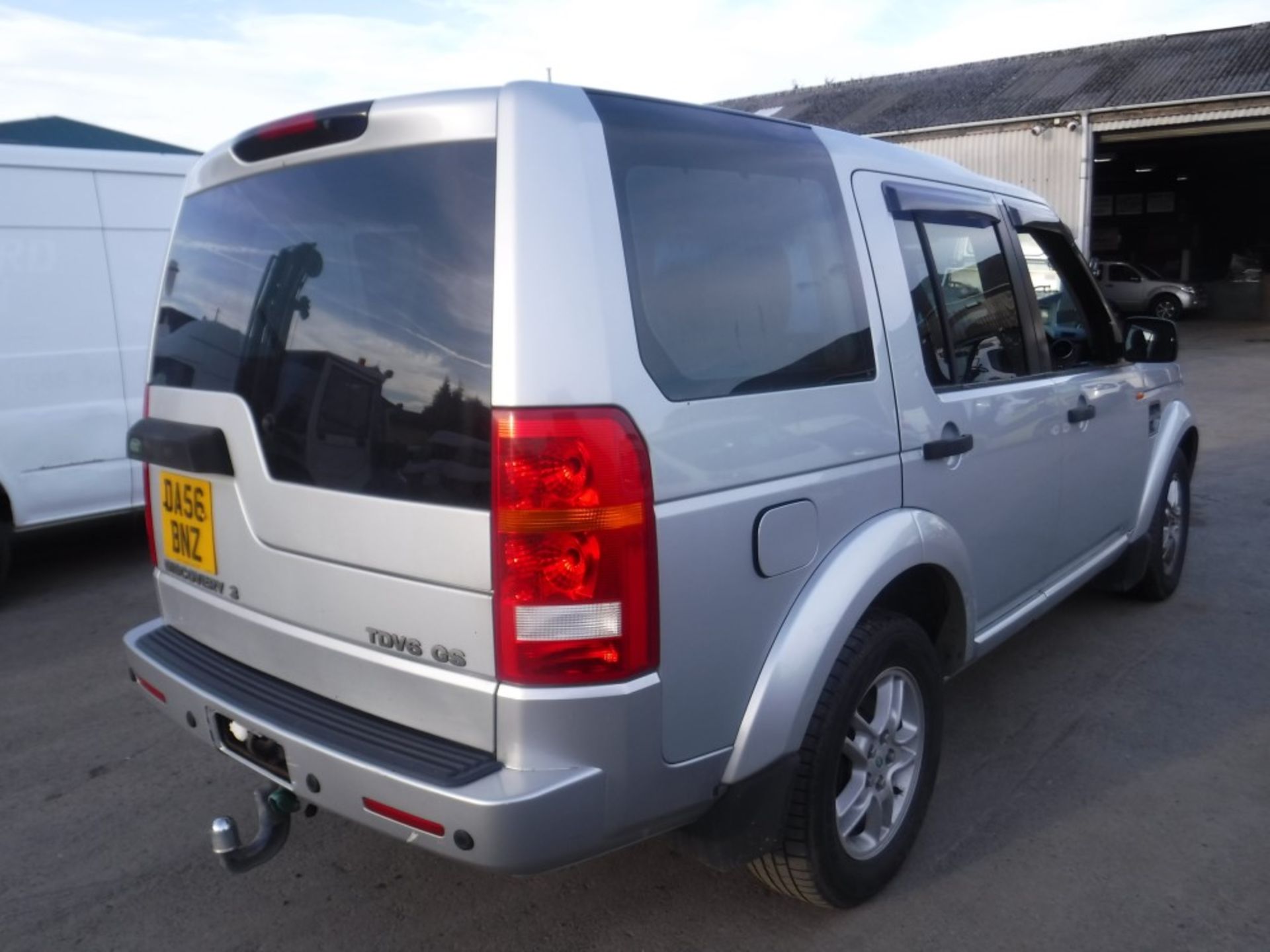 56 reg LANDROVER DISCOVERY TDV6 GS ESTATE, 1ST REG 11/06, TEST 10/19, V5 HERE, 8 FORMER KEEPERS [ - Bild 4 aus 5