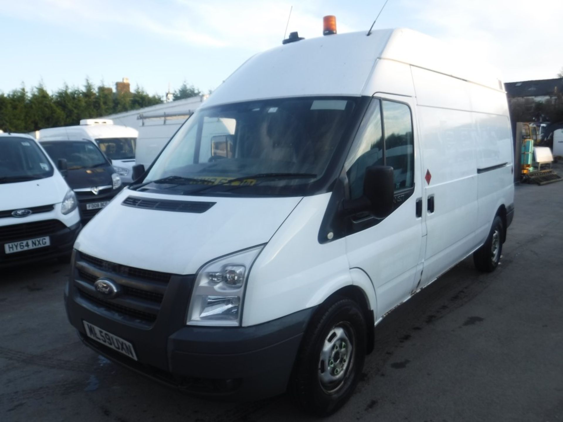 59 reg FORD TRANSIT 115 T350L RWD (DIRECT ELECTRICITY NW) 1ST REG 10/09, TEST 09/19 [+ VAT] - Image 2 of 5