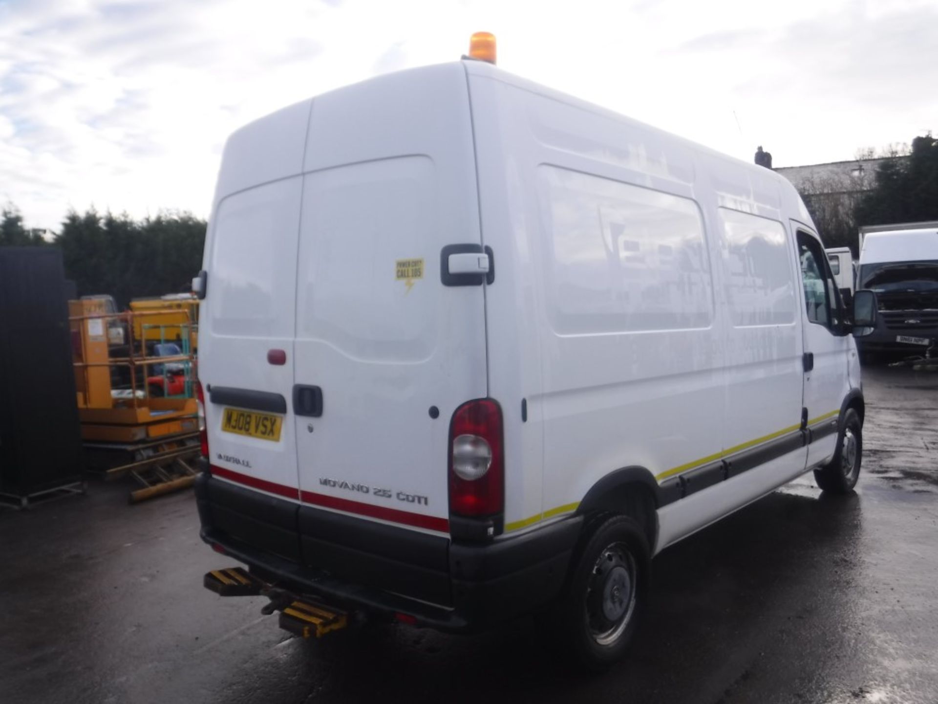 08 reg VAUXHALL MOVANO 3500 CDTI MWB (DIRECT ELECTRICITY NW) 1ST REG 05/08, TEST 05/19, 62802M, V5 - Image 4 of 6