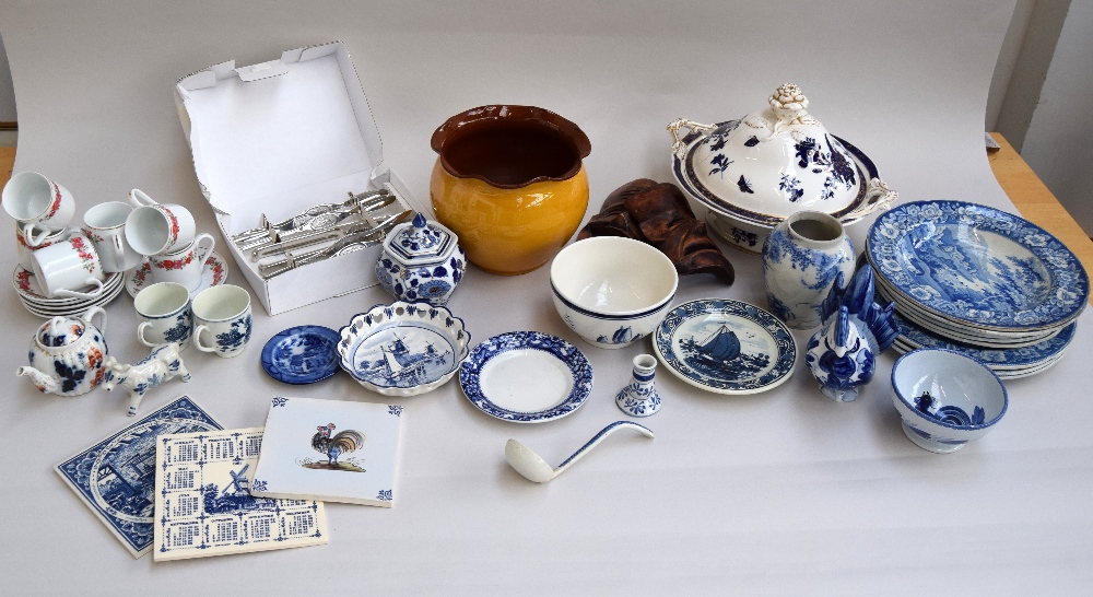 A mixed lot of cermics including Rileys blue and white plates and other blue and white china - Image 2 of 2