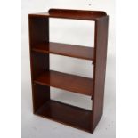 Mahogany set of early 20th century hanging shelves 44 x 20 x 68cmH