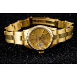 A LADIES 18CT SOLID GOLD ROLEX OYSTER PERPETUAL DATEJUST BRACELET WATCH 1984/85 REF 69178 WITH