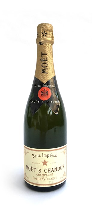 Moet & Chandon Brut Imperial NV Champagne (75cl)