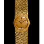 A LADIES OMEGA 18CT SOLID GOLD BRACELET WATCH CIRCA London 1966/67, weight excluding movement 45.