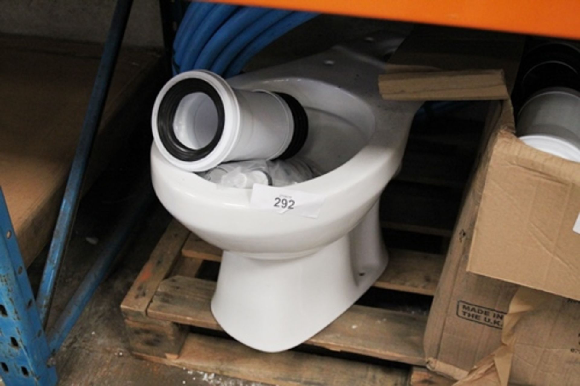 A plumbing lot including ceramic toilet, flexible toilet drainage pipes, a roll of blue and a roll - Image 2 of 3