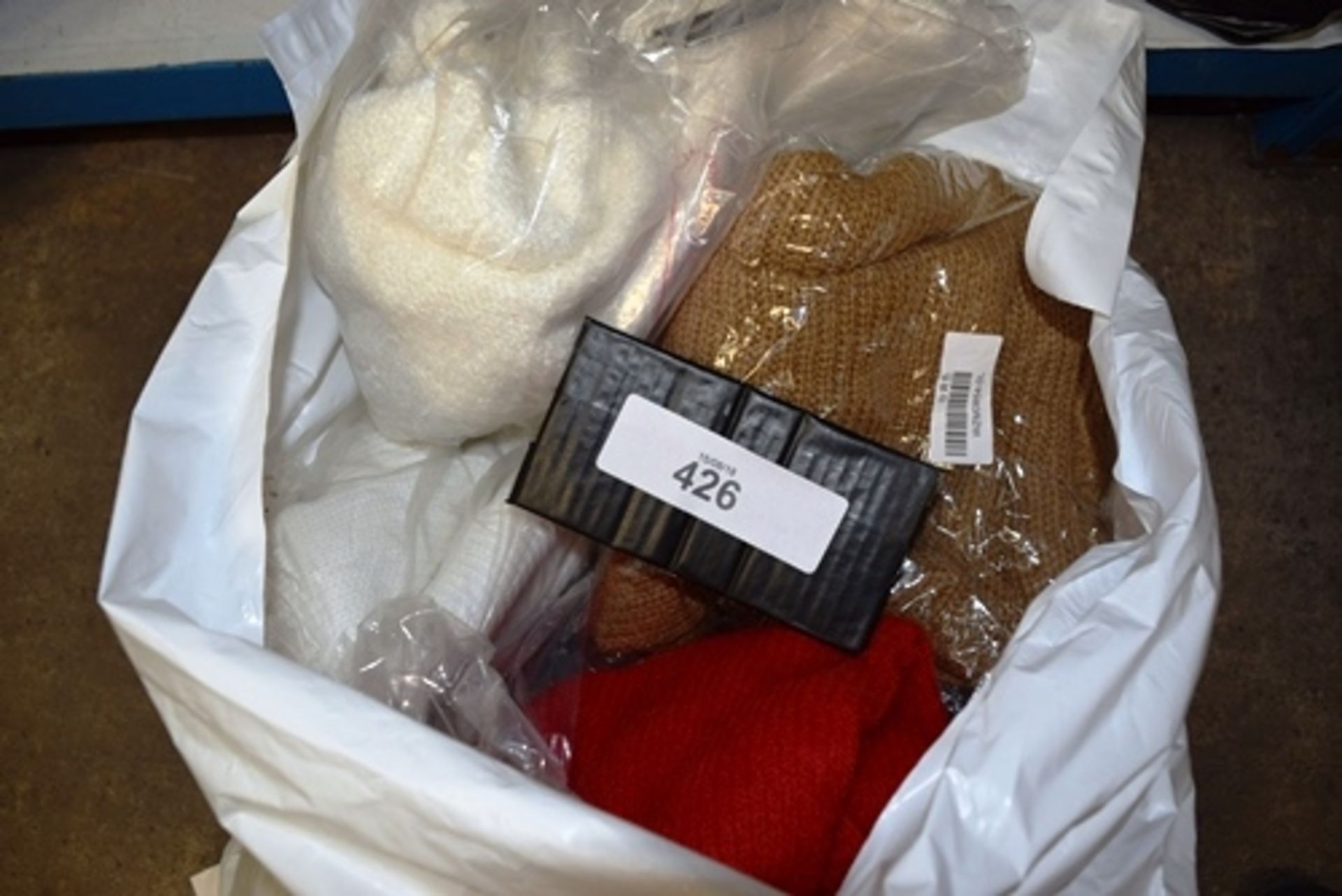 A quantity of ladies knitwear including H&M and River Island - New (ESB12)