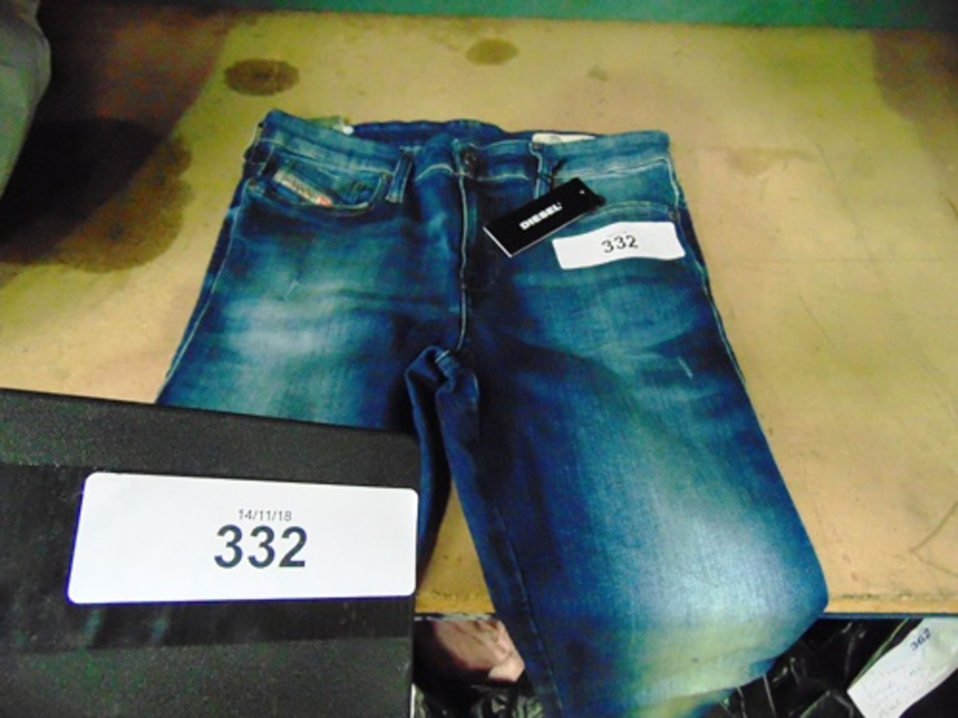 1 x pair of Diesel skinzee L32 trousers, size 28, length 32, RRP £100.00 - New with tags (CC2)