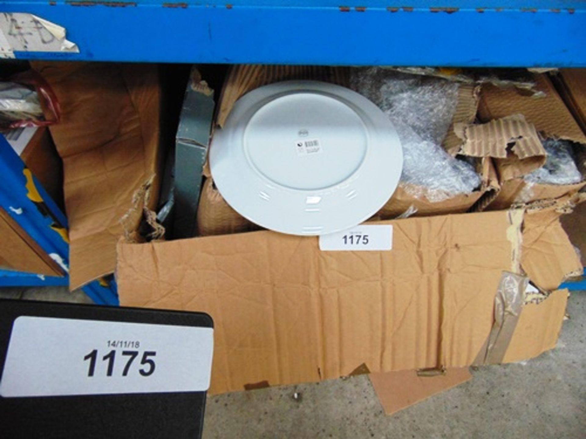 A box containing crockery - New (Bay5)