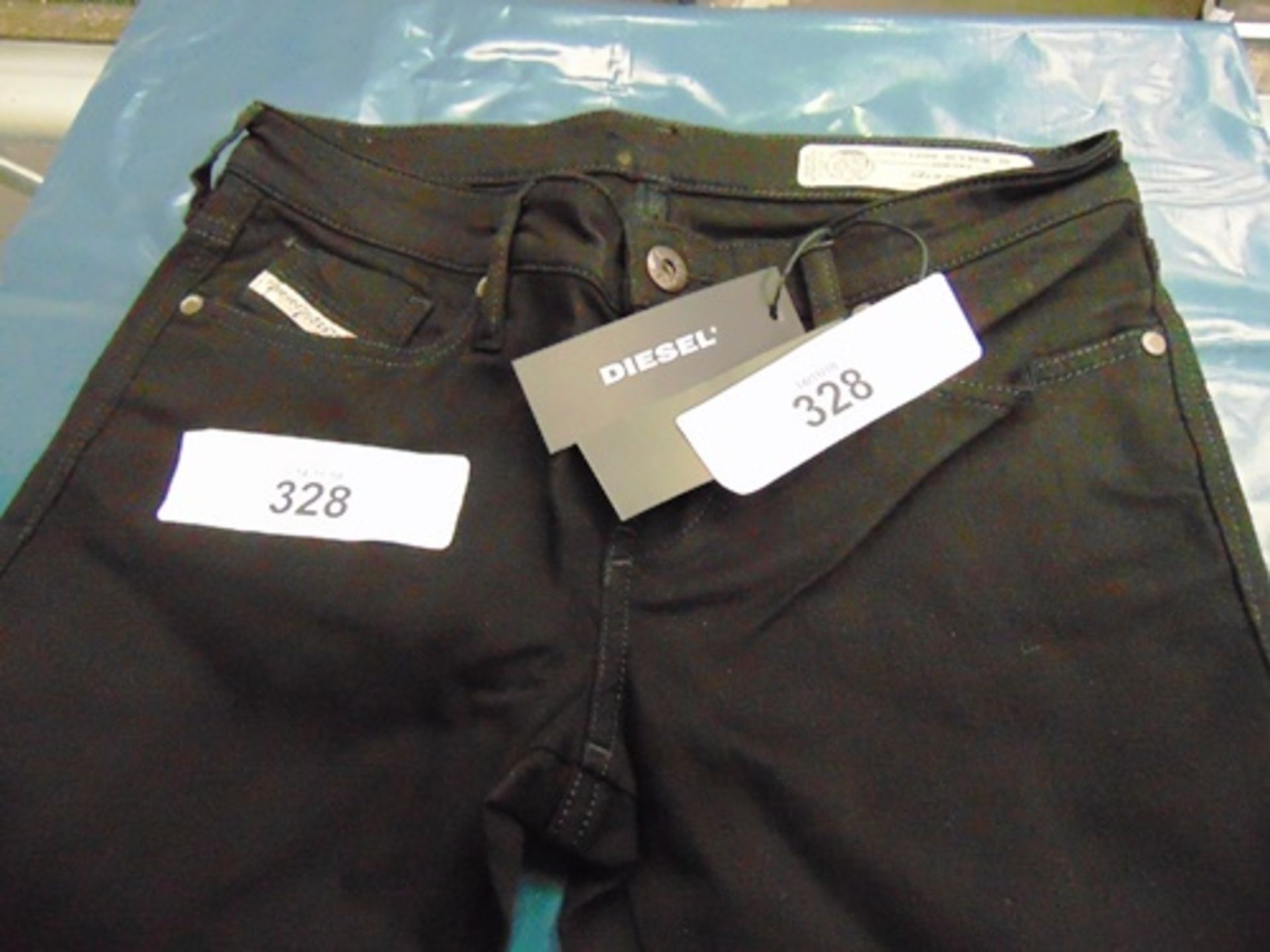 1 x pair of Diesel skinzee-low L30 trousers, size 28, length 30, RRP £80.00 - New with tags (CC1)