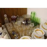 A quantity of various glassware