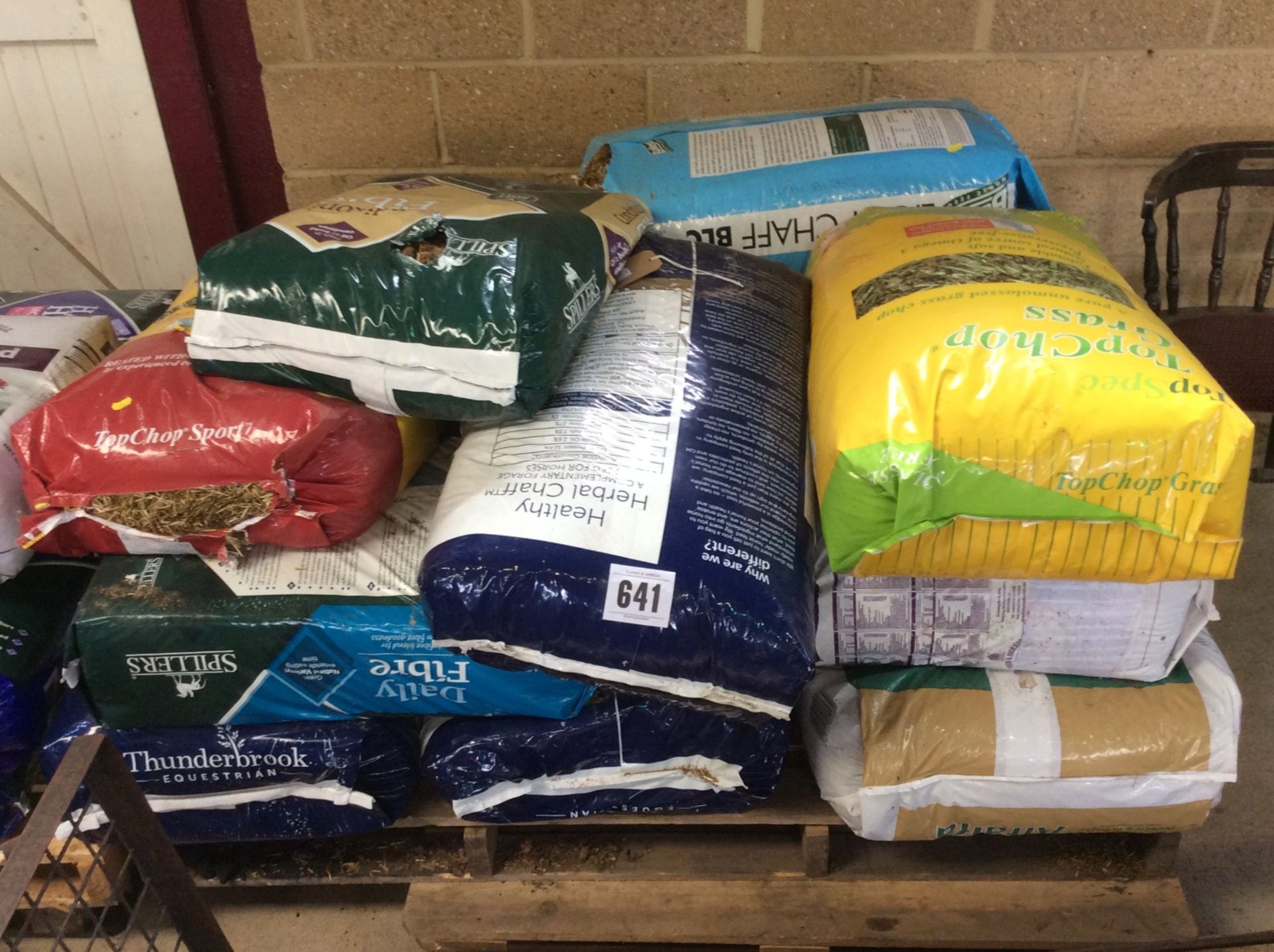 Mixed horse feed - damaged bags