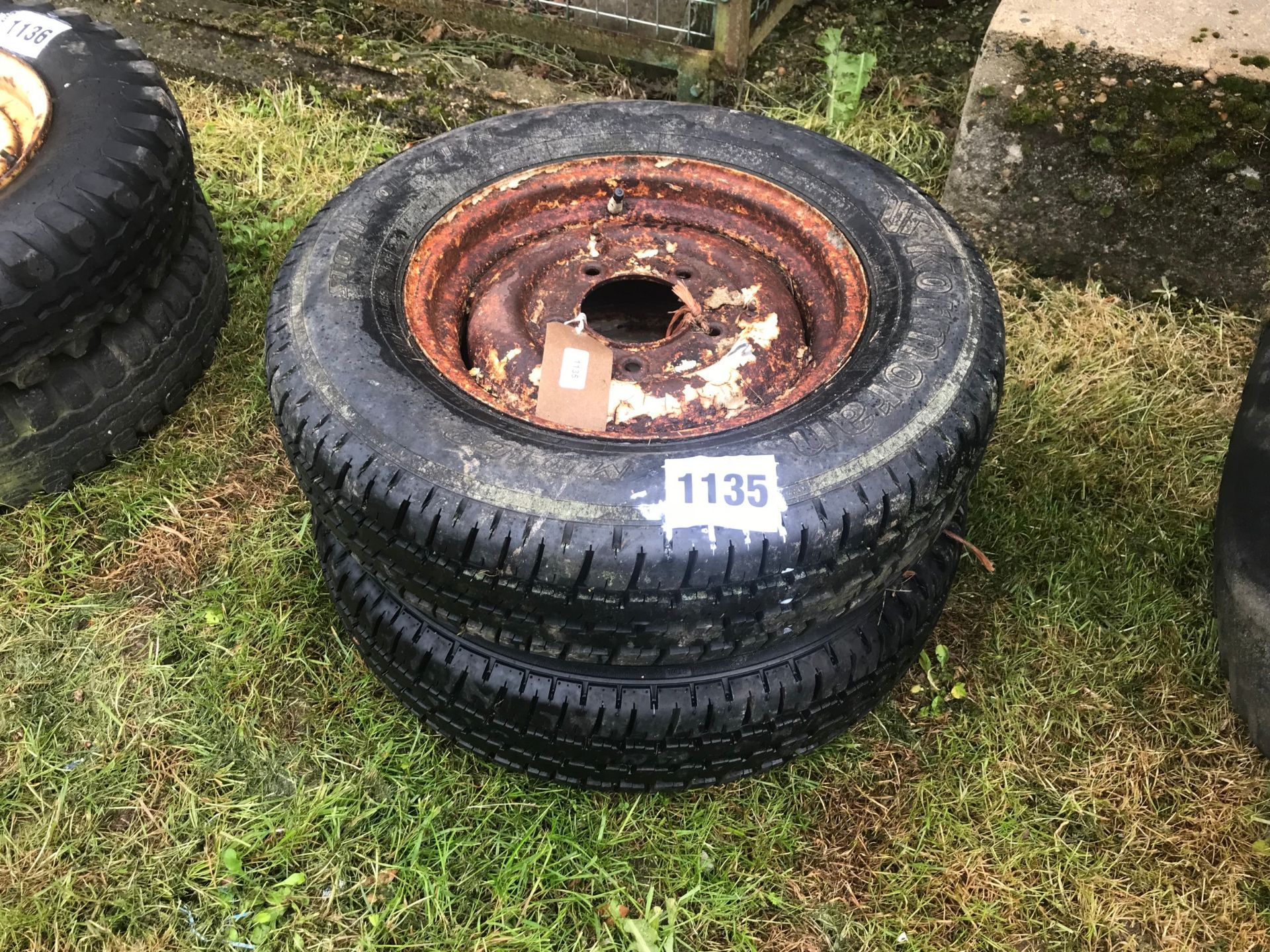 **CATALOGUE CHANGE** 2x 185x15 wheels and tyres.