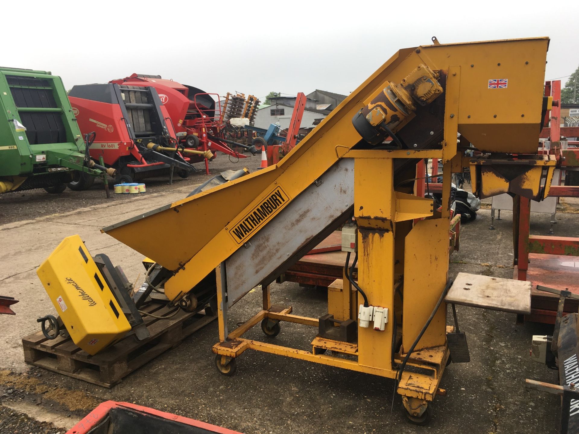 **CATALOGUE CHANGE** Walthambury Walthamatic 425 automatic elevator bagger. Serial number