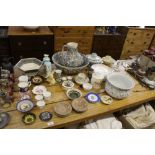 A quantity of various decorative china to include