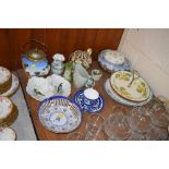 A quantity of various decorative china