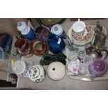 A quantity of decorative china to include Royal Do