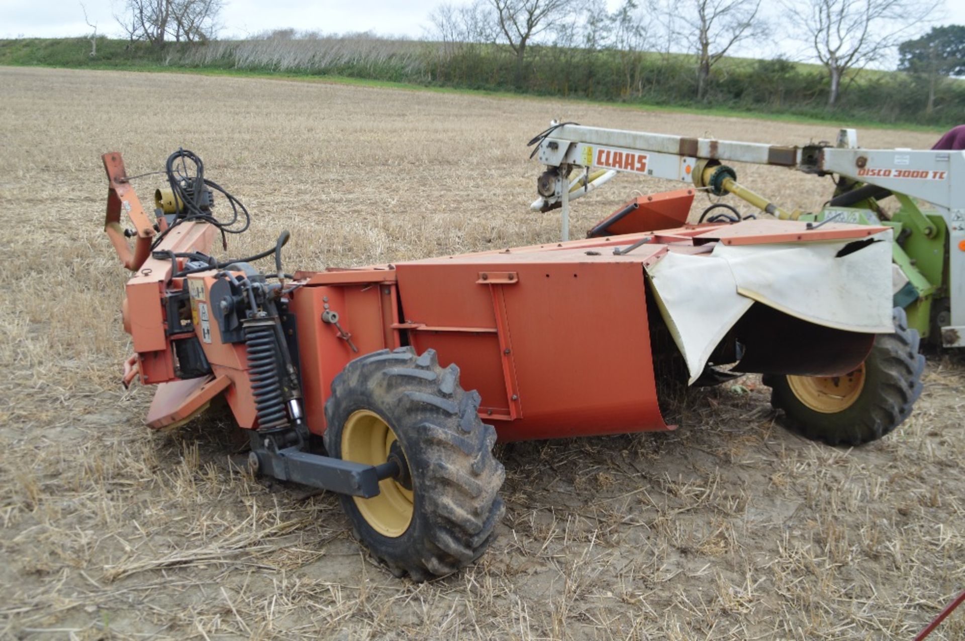 Vicon GMT2800 trailed disc mower conditioner. For spares or repair. - Image 4 of 4