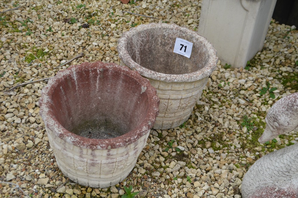 2x pre-cast planters, each approx. 37cm