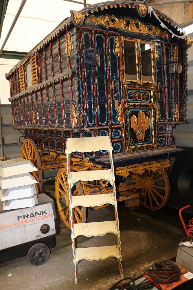 A Gypsy wagon ledge van. Fine example with angel lamp. Comes with shafts, with unique off set door, - Image 2 of 14