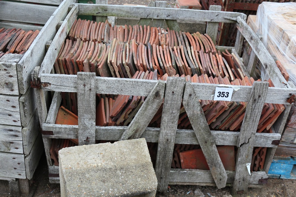 A large quantity of re-claimed peg tiles, in box - Image 2 of 2