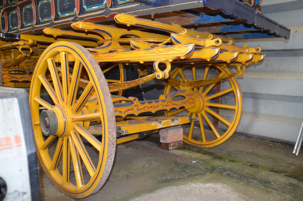 A Gypsy wagon ledge van. Fine example with angel lamp. Comes with shafts, with unique off set door, - Image 12 of 14